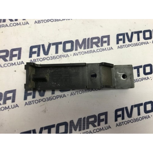 Кронштейн підсилювача заднього бампера Kia Ceed Pro 2006-2012 866851H200